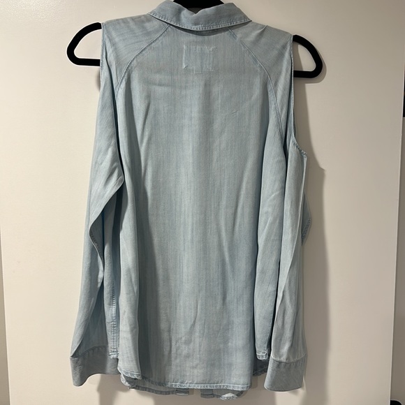 Rails Chambray/Denim Cold Shoulder Button Down shirt - Picture 7 of 7